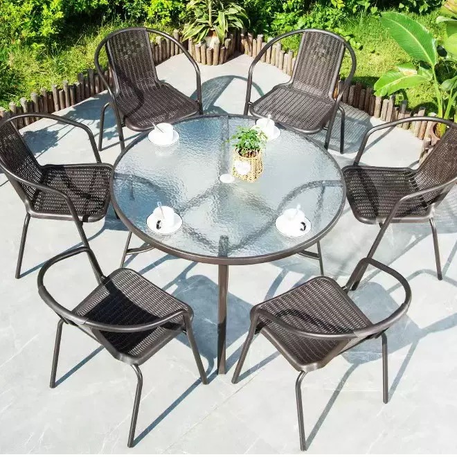 Tempered glass table and chair